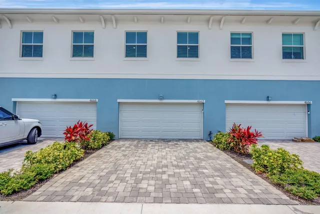 $7,800 | 4662 Southeast Manatee Terrace, Stuart, FL 34997