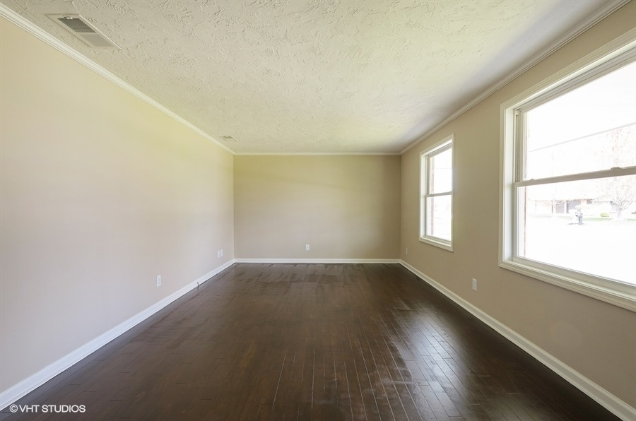 1281 Riverene Way Anderson, IN 46012 - Photo 5 of 25 Gallery Image 5