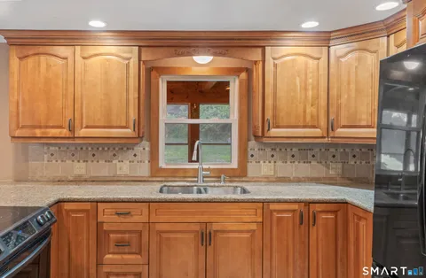 $435,000 | 5 Harbor Ridge Road, Danbury, CT 06811