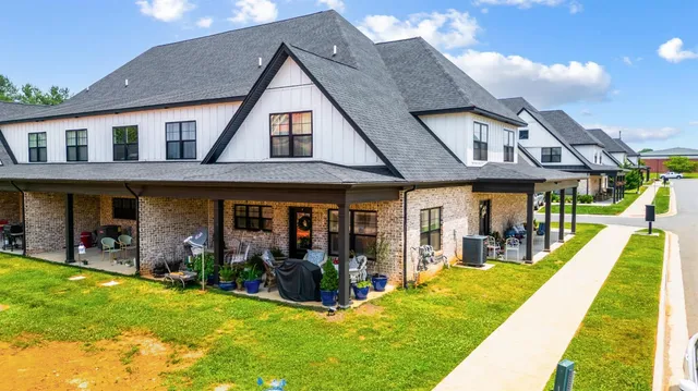 $409,900 | 1010 Coles Court, Forest, VA 24551