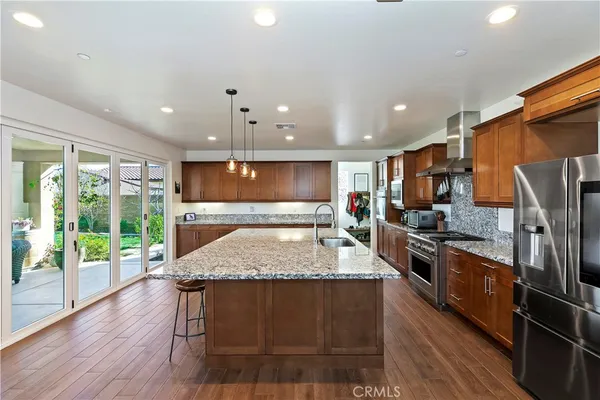 a view of livingroom with furniture and windows