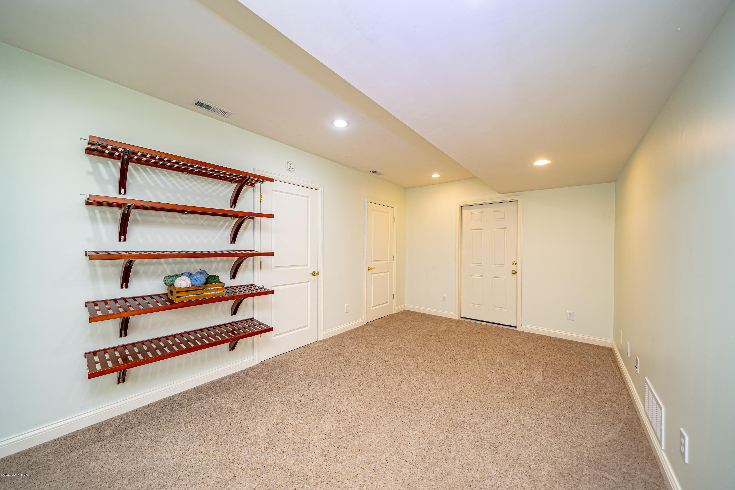 208 Owl Ridge Road Shelbyville, KY 40065 - Photo 42 of 70 Craftroom