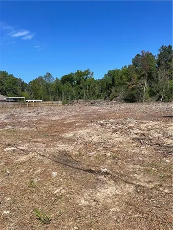 $150,000 | 21163 Highway 22, Ponchatoula, LA 70454