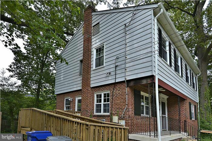 2808 Ivydale Street Silver Spring, MD 20902 - Photo 3 of 25 a view of a house with a balcony