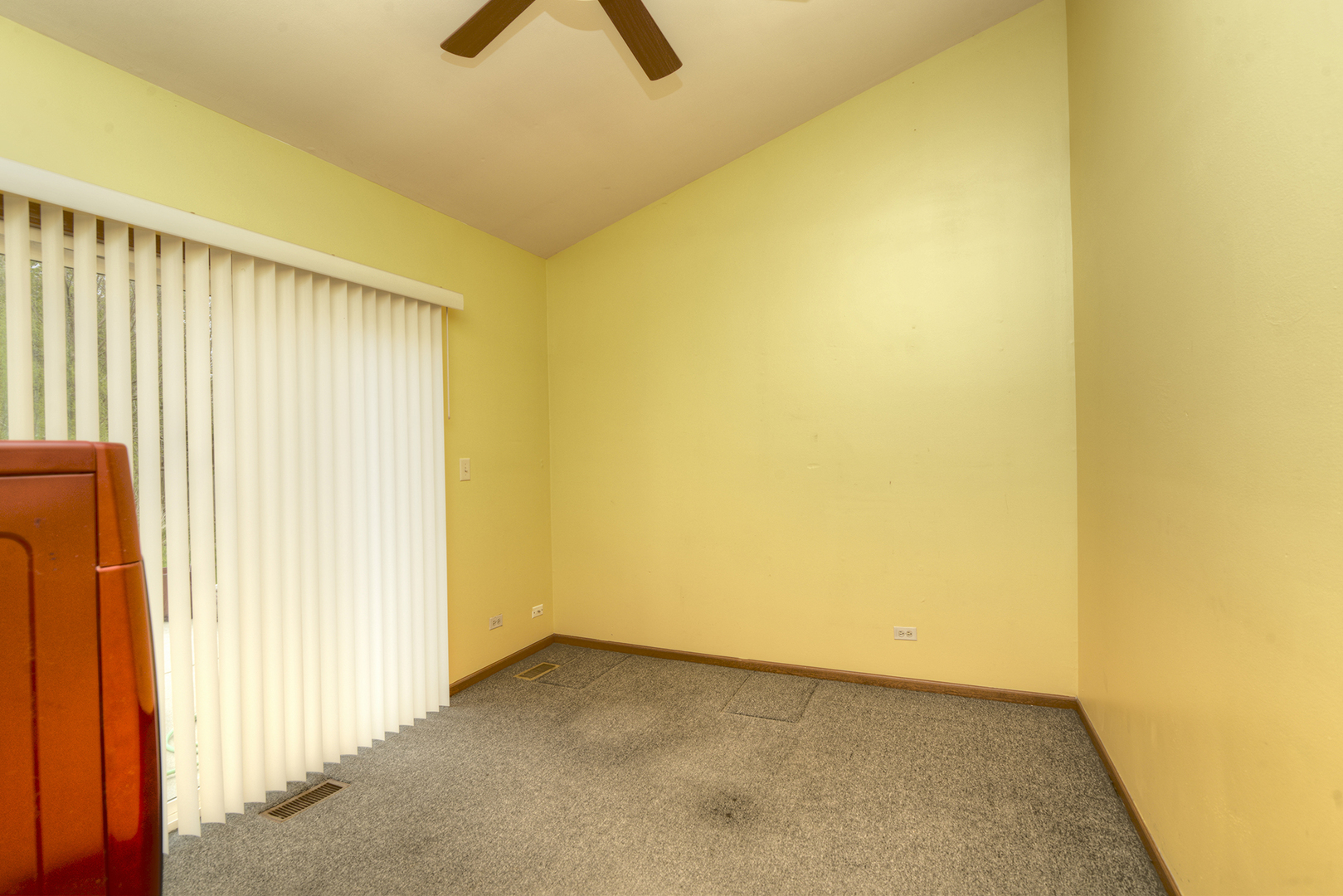 503 Yardley Drive Carol Stream, IL 60188 - Photo 19 of 41 a view of a room with a window