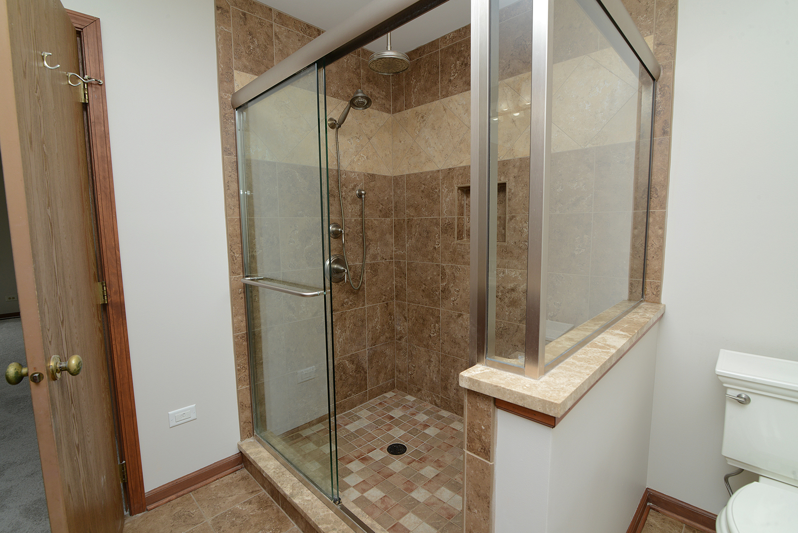 503 Yardley Drive Carol Stream, IL 60188 - Photo 25 of 41 a bathroom with a shower and a toilet