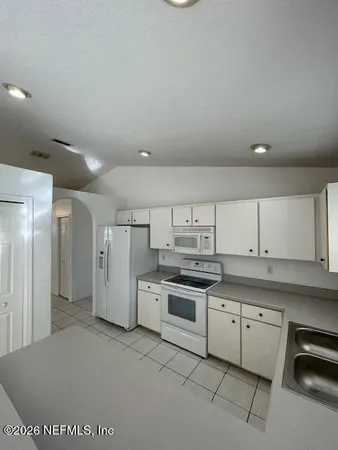 $1,800 | 9 Lyons Place, Palm Coast, FL 32137