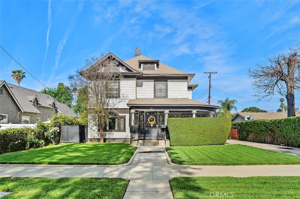 4771 Victoria Avenue Riverside, CA 92507 - Photo 1 of 40