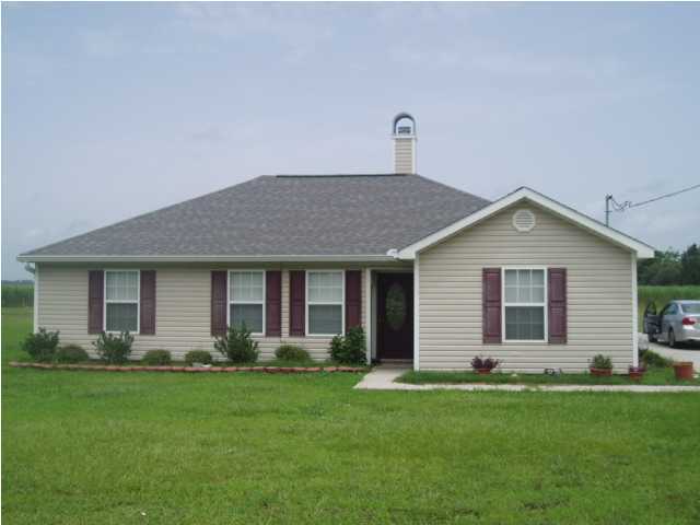 3811 Daspit Road New Iberia, LA 70563 - Photo 1 of 5 Primary Photo