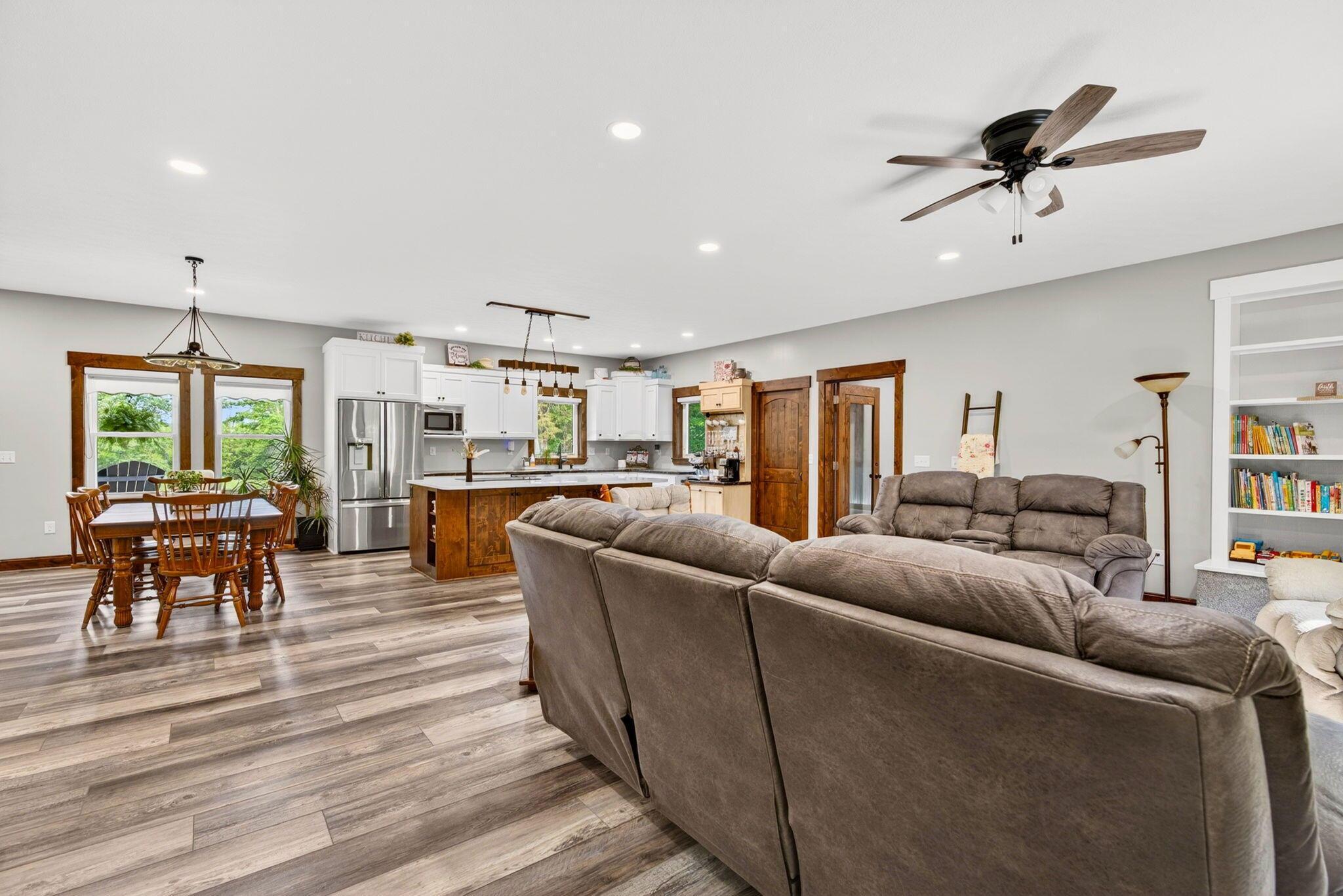 536 Jolly Road Wellston, OH 45692 - Photo 14 of 57