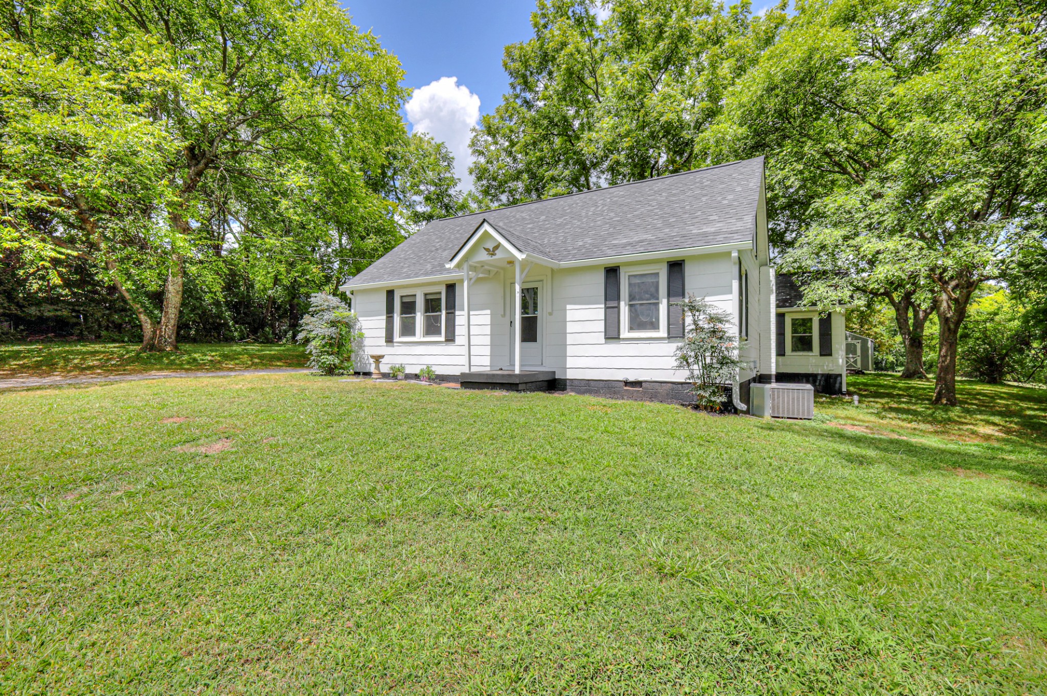 1060 Barnes Road Antioch, TN 37013 - Photo 3 of 39 Gallery Image 3