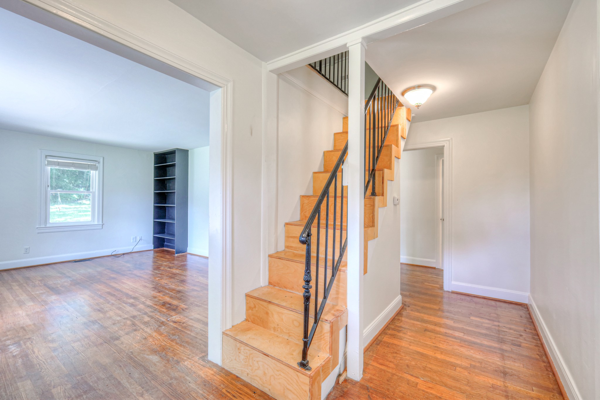 1060 Barnes Road Antioch, TN 37013 - Photo 8 of 39 Gallery Image 8