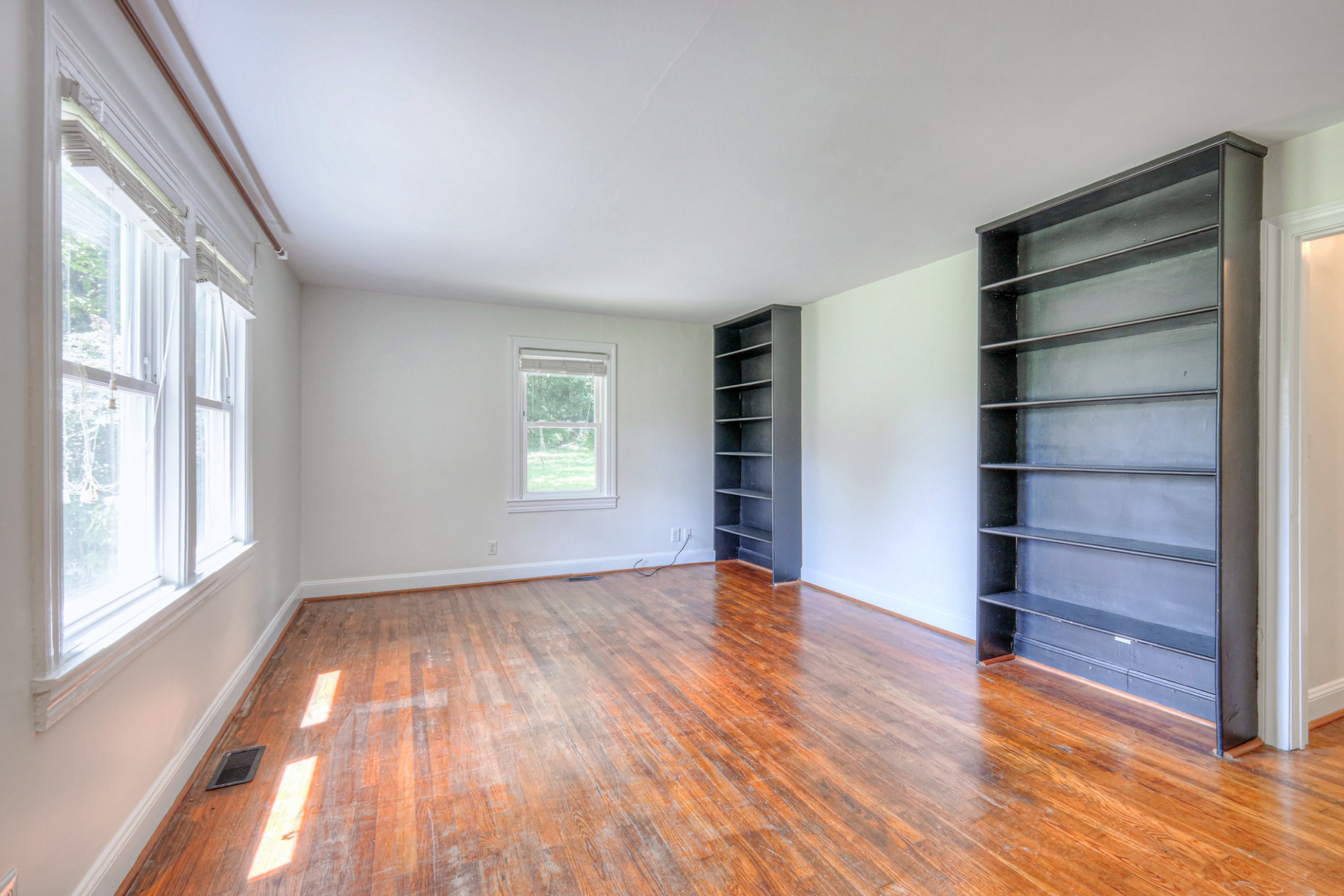 1060 Barnes Road Antioch, TN 37013 - Photo 9 of 39 Gallery Image 9