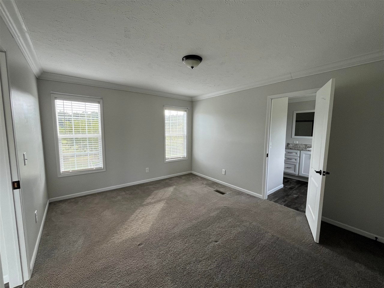 11186 Franklin Road Franklin, KY 42134 - Photo 6 of 23 Gallery Image 6