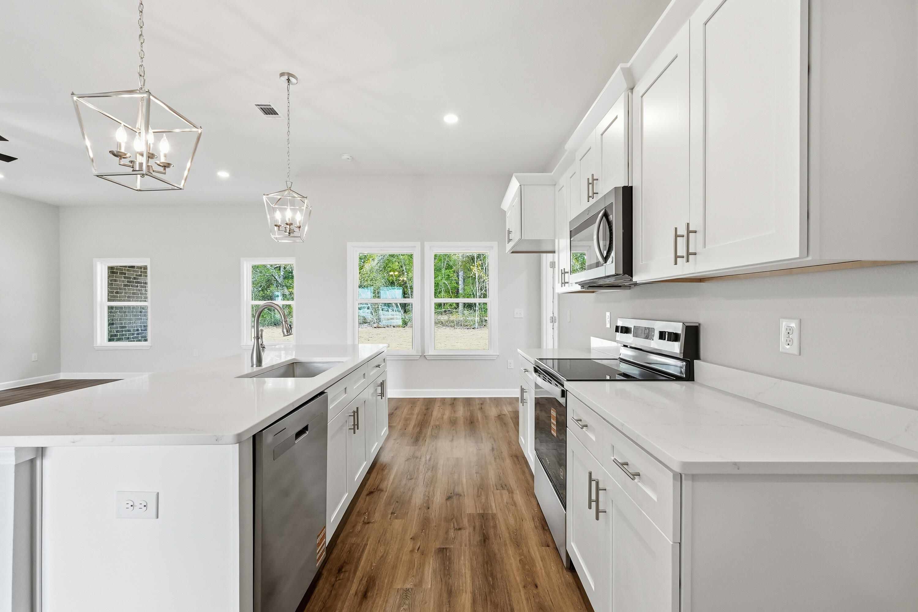 6109 Mildreds Way Crestview, FL 32539 - Photo 10 of 28 1