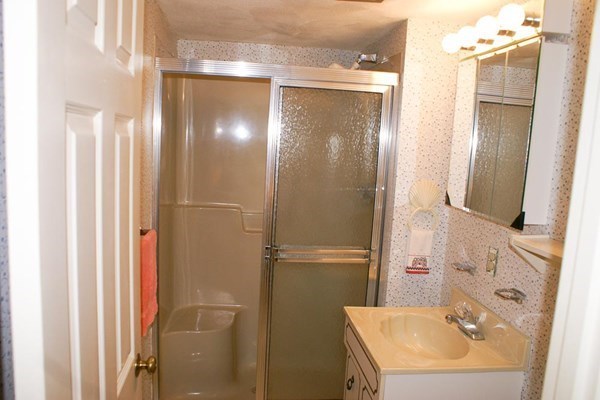 41 Angleside Road, Unit 3 Waltham, MA 02453 - Photo 13 of 29