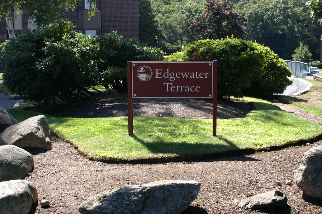 41 Angleside Road, Unit 3 Waltham, MA 02453 - Photo 28 of 29