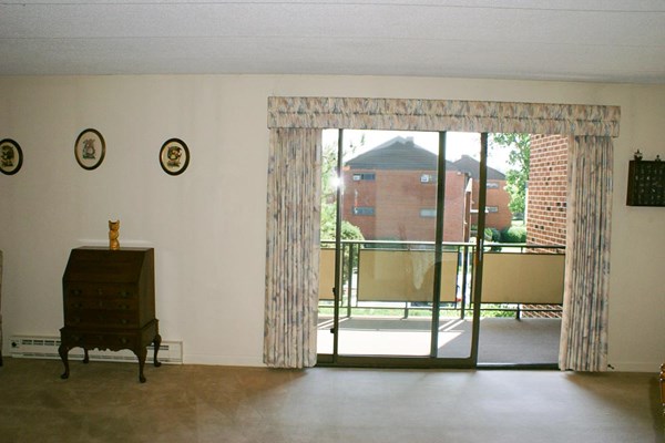 41 Angleside Road, Unit 3 Waltham, MA 02453 - Photo 4 of 29