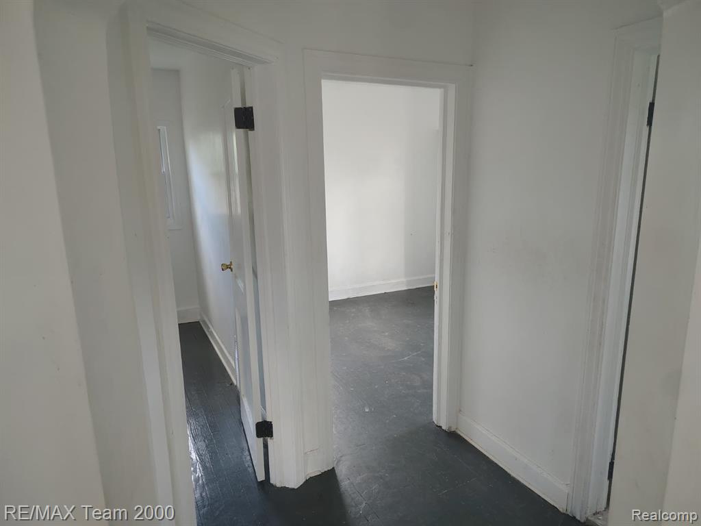 8860 Appoline Street Detroit, MI 48228 - Photo 13 of 45