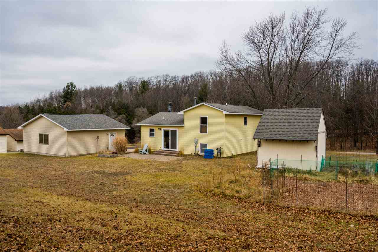 3156 Prouty Road Traverse City, MI 49686 - Photo 19 of 24 1882641-18.JPG