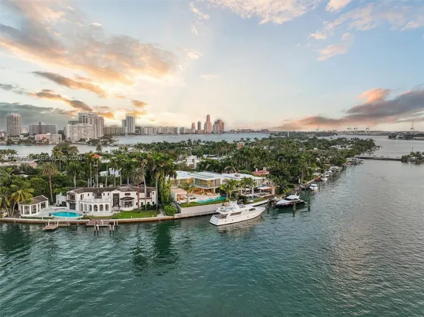 $200,000 | 424 West Rivo Alto Drive, Miami Beach, FL 33139