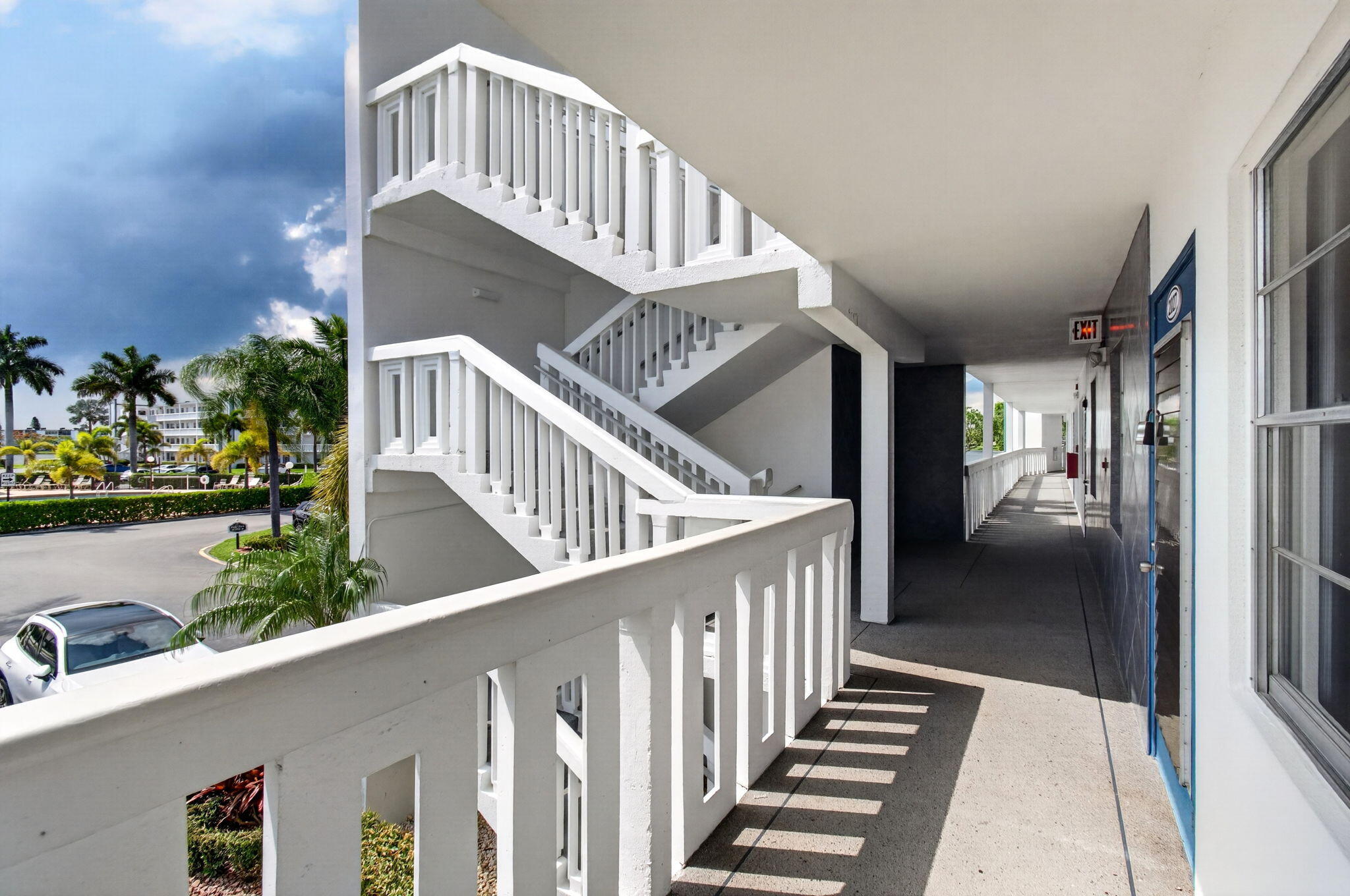 2027 Exeter Boca Raton, FL 33434 - Photo 15 of 100 8-web-or-mls-DSC_7590
