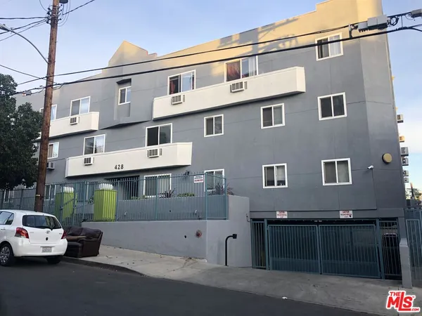 $1,575 | 428 South Grand View Street, Unit 204, Los Angeles, CA 90057