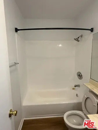 $1,575 | 428 South Grand View Street, Unit 204, Los Angeles, CA 90057