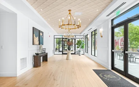 $2,600,000 | 148 Weston Road, Unit 304, Wellesley, MA 02482