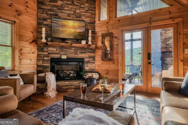 a view of a entryway door of the house