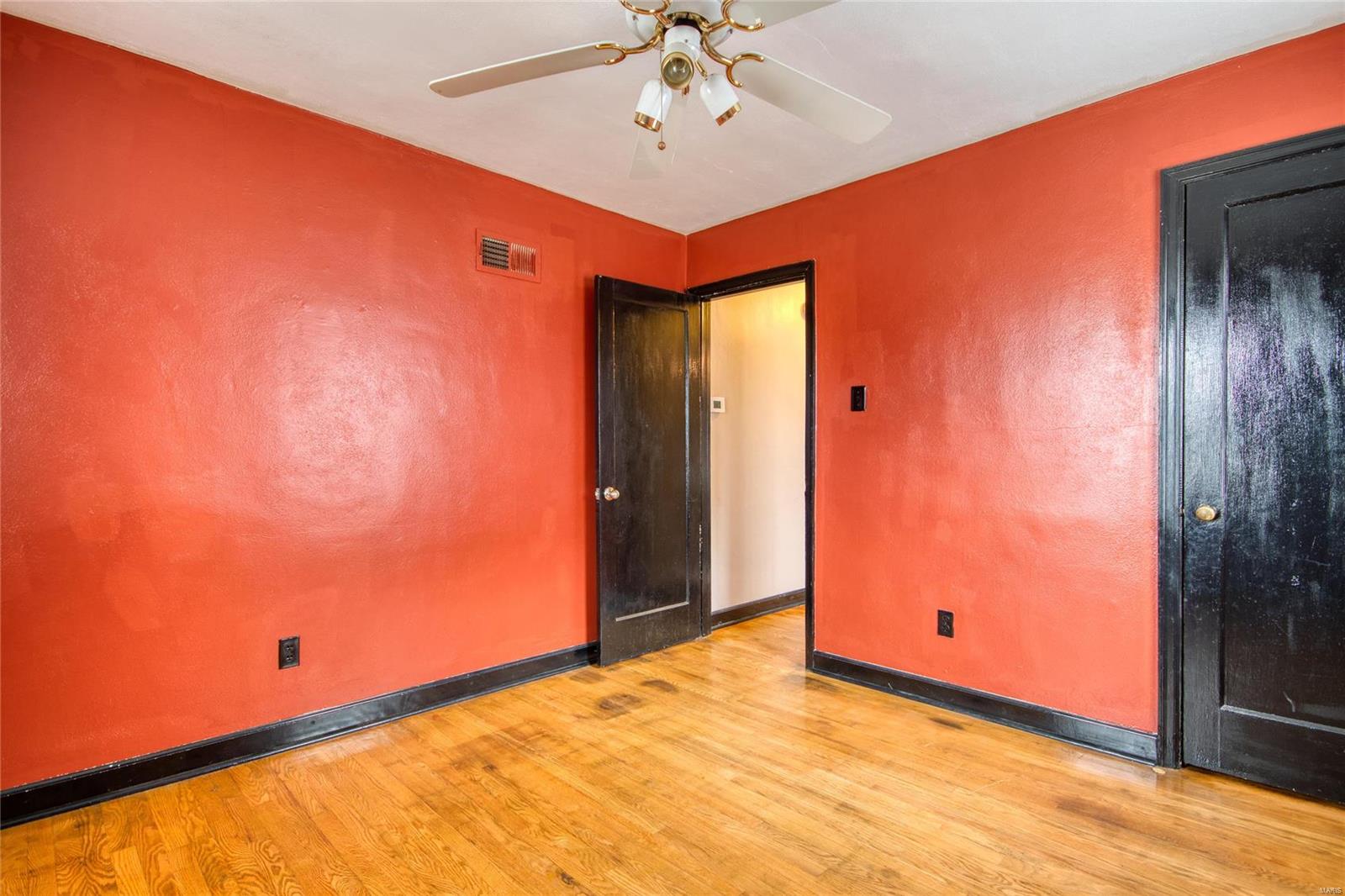 705 North Florissant Road St. Louis, MO 63135 - Photo 12 of 23 Gallery Image 12