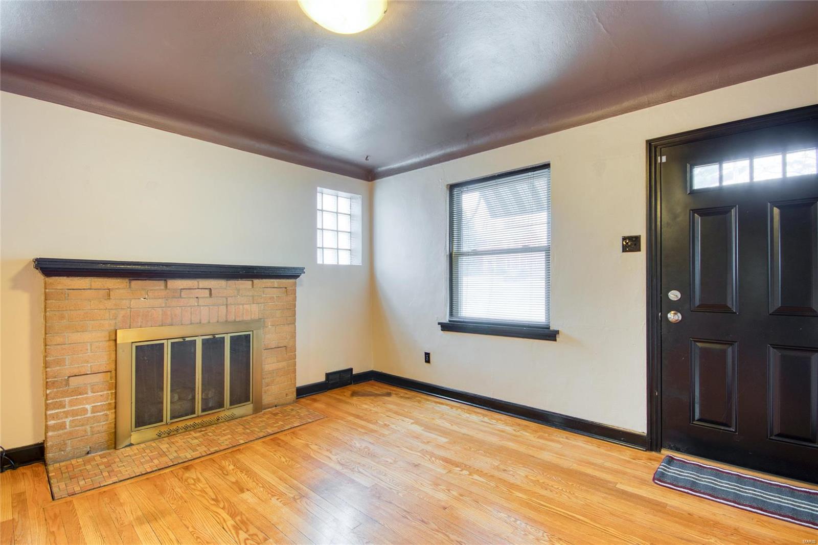705 North Florissant Road St. Louis, MO 63135 - Photo 4 of 23 Gallery Image 4