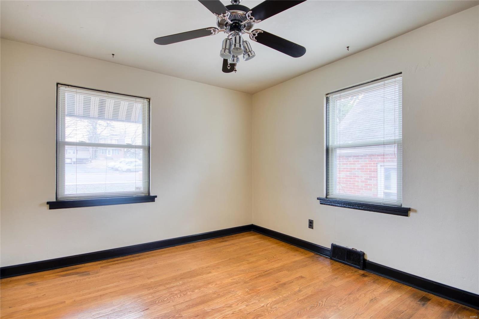 705 North Florissant Road St. Louis, MO 63135 - Photo 9 of 23 Gallery Image 9
