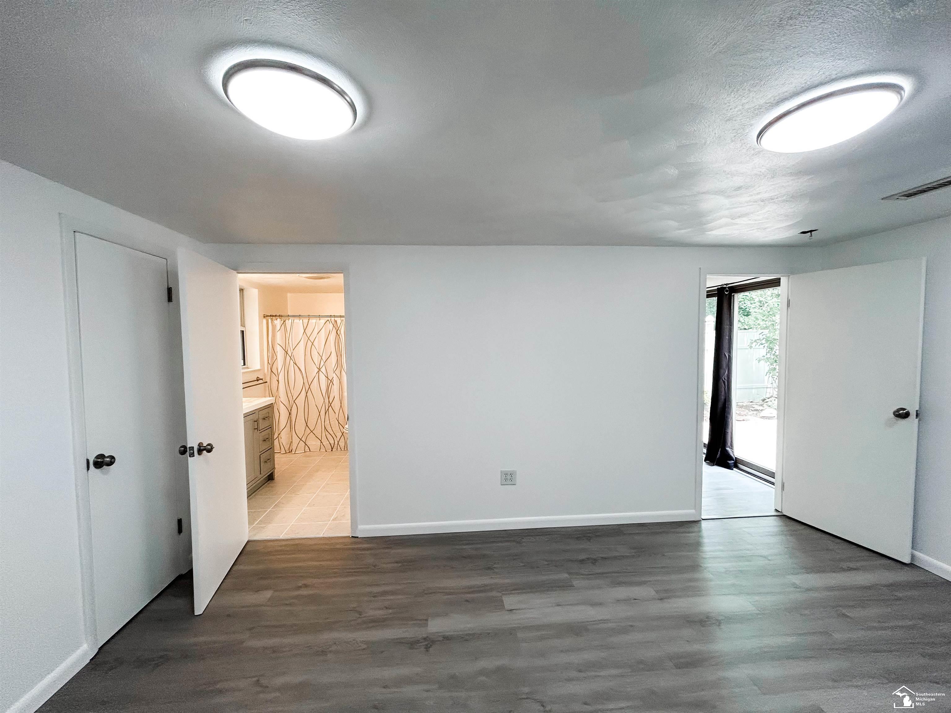 2980 West Sterns Road Lambertville, MI 48144 - Photo 32 of 79 50113784-31.JPG