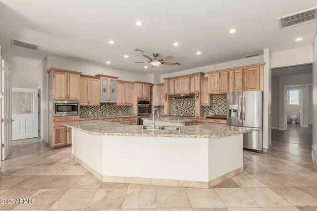 an empty room with a empty space