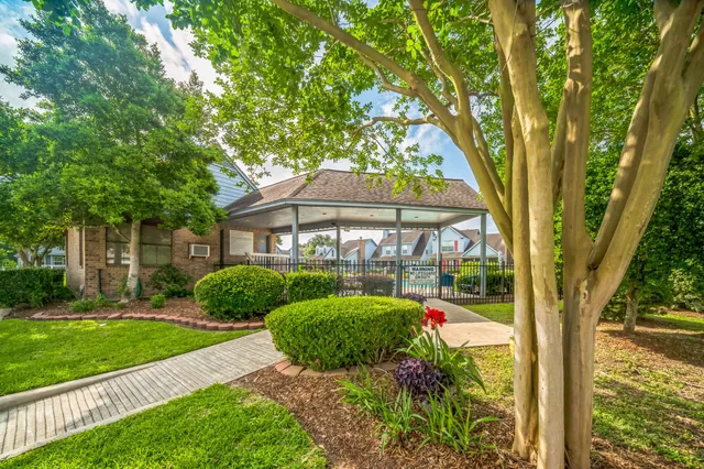 $314,900 | 2601 South Broadway Street, Unit 62, La Porte, TX 77571