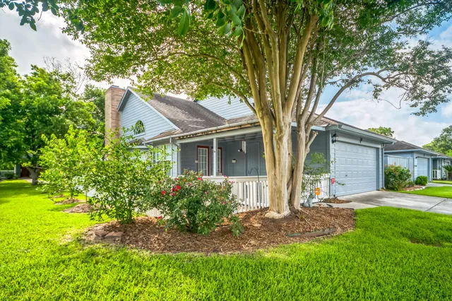 $314,900 | 2601 South Broadway Street, Unit 62, La Porte, TX 77571