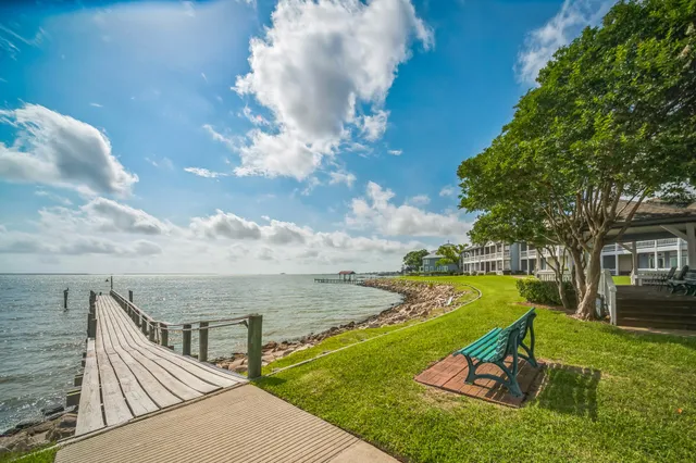 $314,900 | 2601 South Broadway Street, Unit 62, La Porte, TX 77571