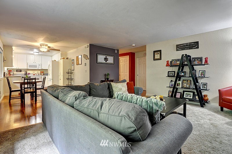 9906 Northeast 190th Street, Unit B Bothell, WA 98011 - Photo 6 of 18 Gallery Image 6