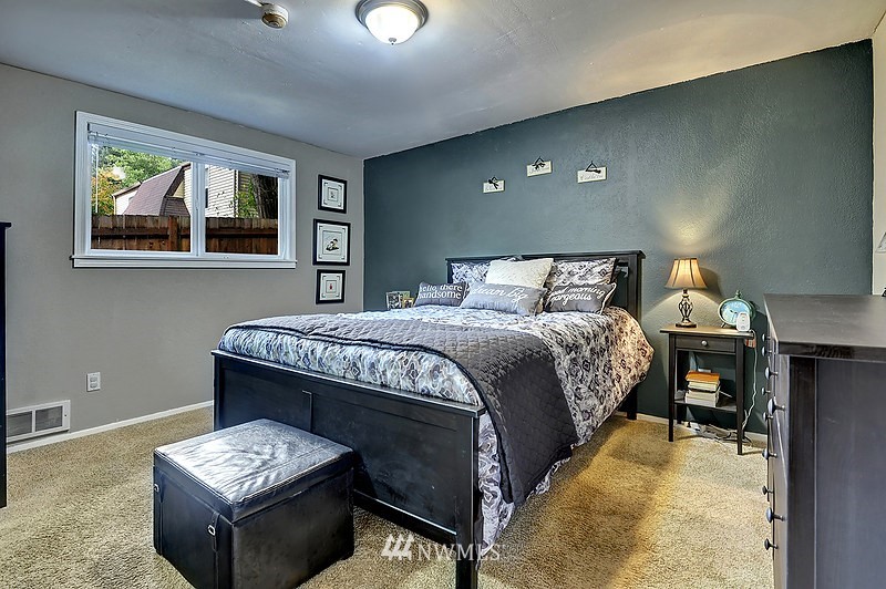 9906 Northeast 190th Street, Unit B Bothell, WA 98011 - Photo 10 of 18 Gallery Image 10