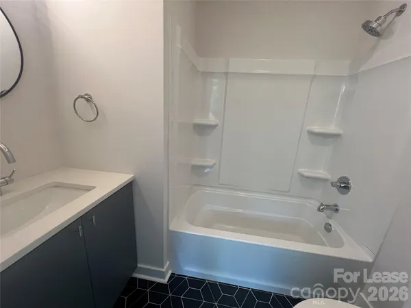 $3,000 | 1356 Briar Creek Road, Charlotte, NC 28205