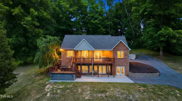 $799,000 | 24327 Eagle Site Drive, Abingdon, VA 24211