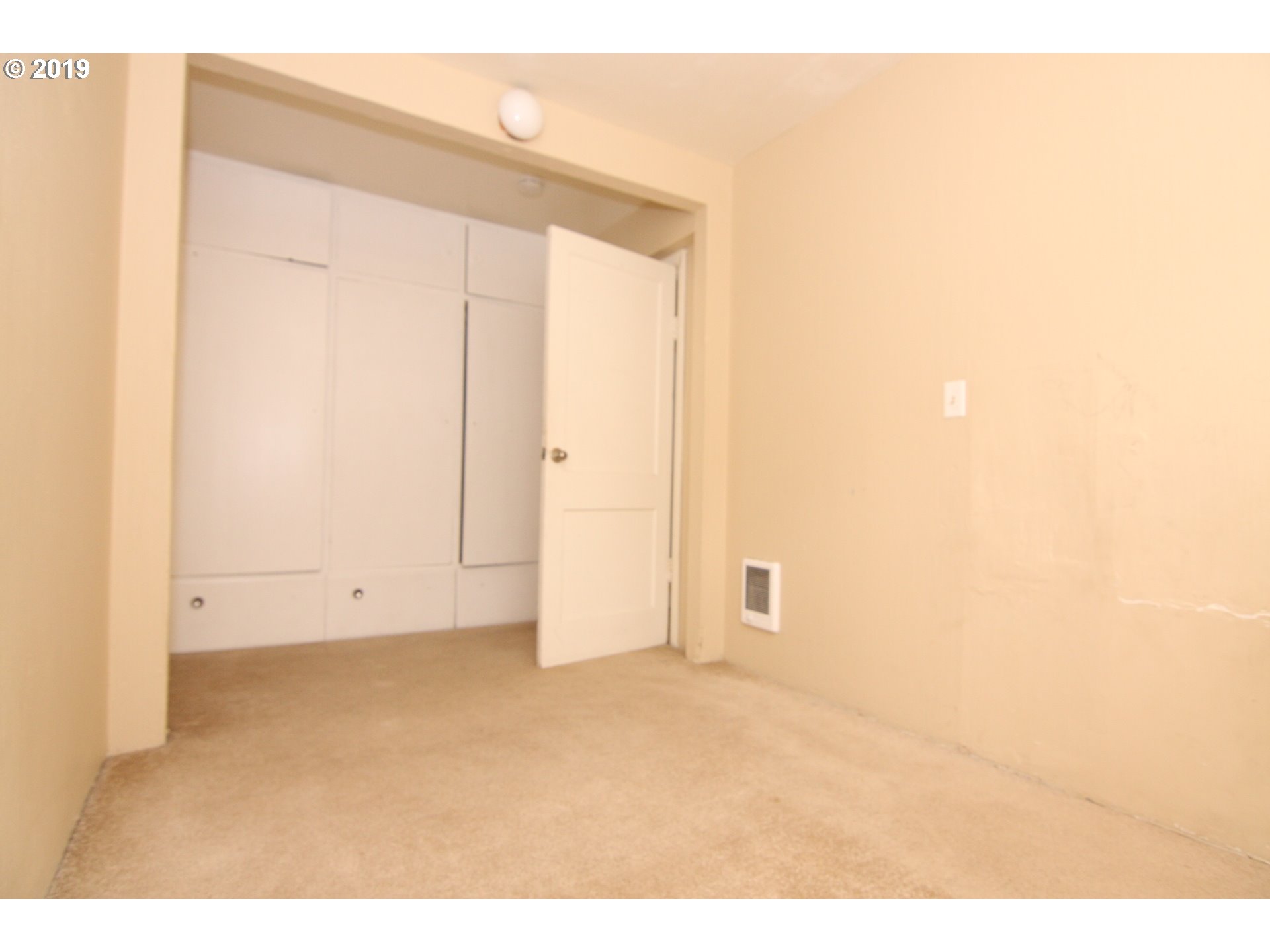 12983 Southeast Foster Road Portland, OR 97236 - Photo 9 of 9