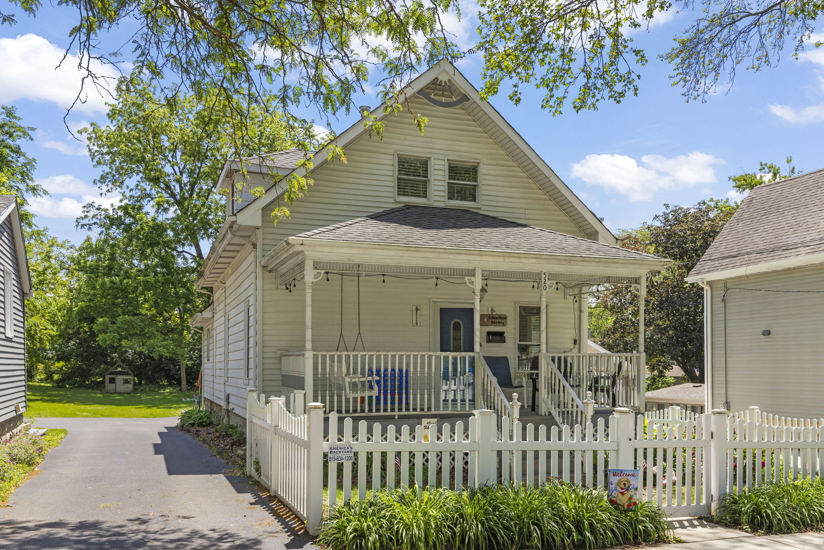520 South Jefferson Street Lockport, IL 60441 - Photo 2 of 31 a view of a house with a yard and plants
