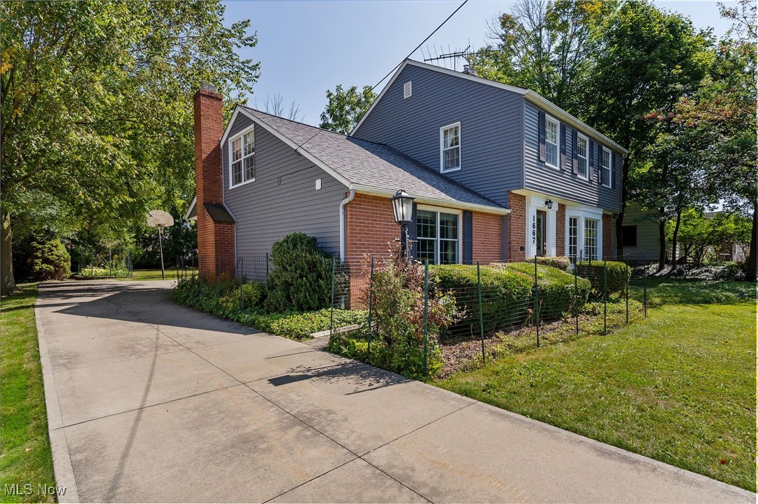 1667 Richmond Road Cleveland, OH 44124 - Photo 4 of 42