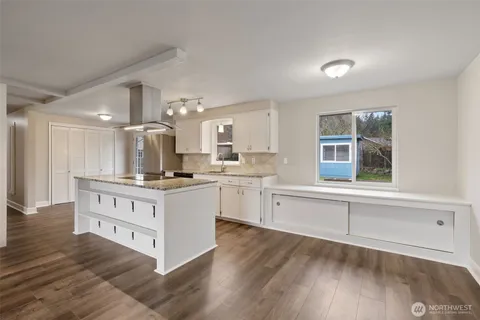 $699,000 | 20512 81st Avenue West, Edmonds, WA 98026