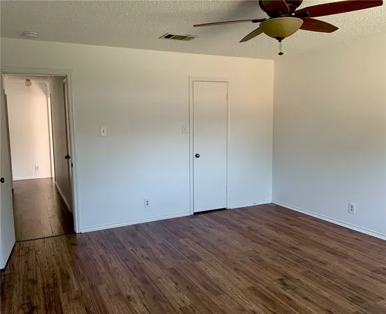 $2,095 | 2907 Donnell Drive, Round Rock, TX 78664