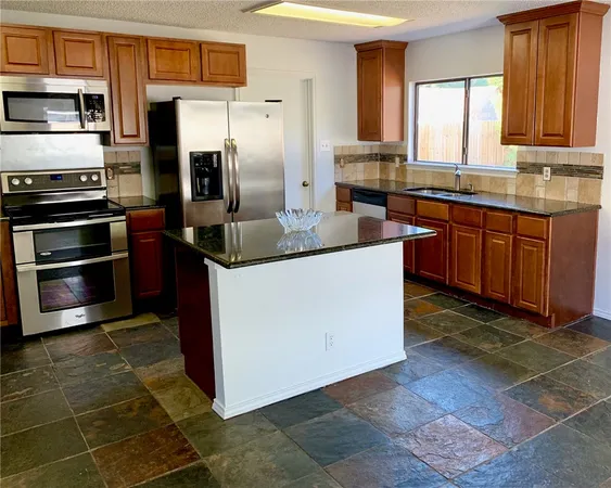 $2,250 | 2907 Donnell Drive, Round Rock, TX 78664