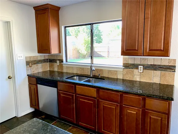 $2,250 | 2907 Donnell Drive, Round Rock, TX 78664