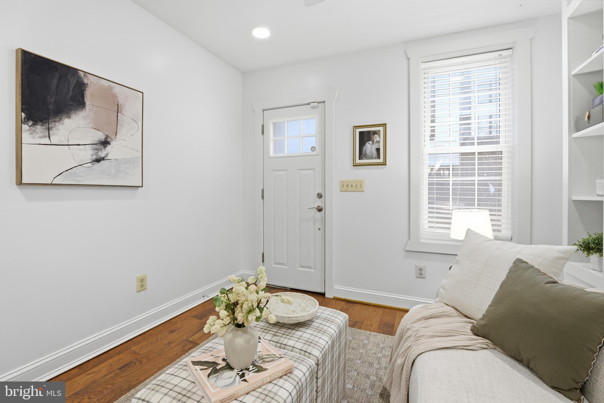 2736 Fox Street Baltimore, MD 21211 - Photo 11 of 30 Gallery Image 11